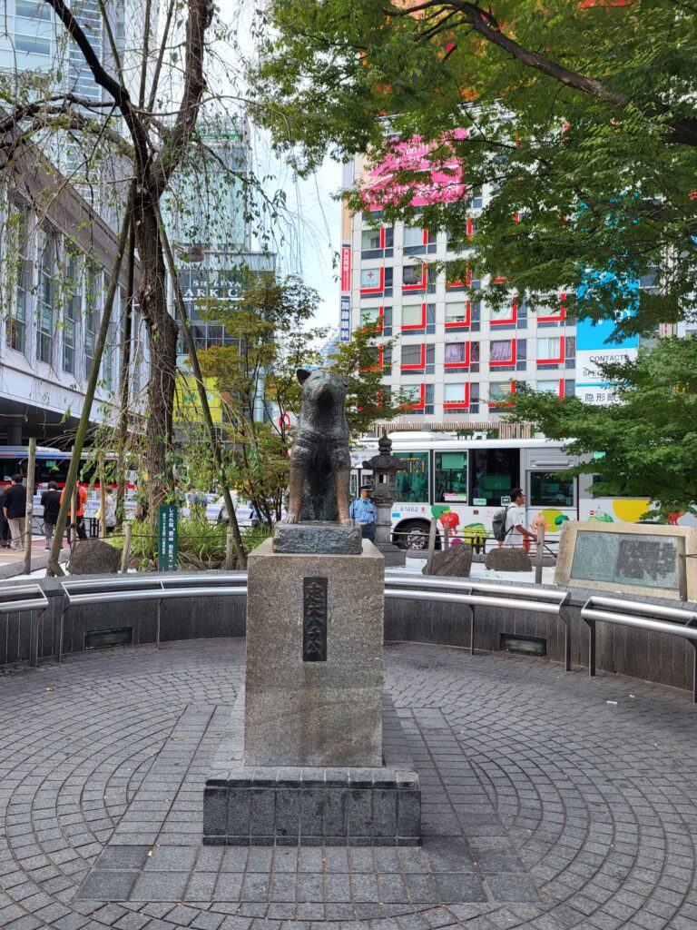 Hachiko Statue