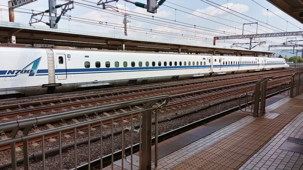 Shinkansen at Odawara station